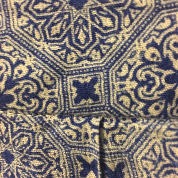 LF patterned shorts - Picture 2 of 3